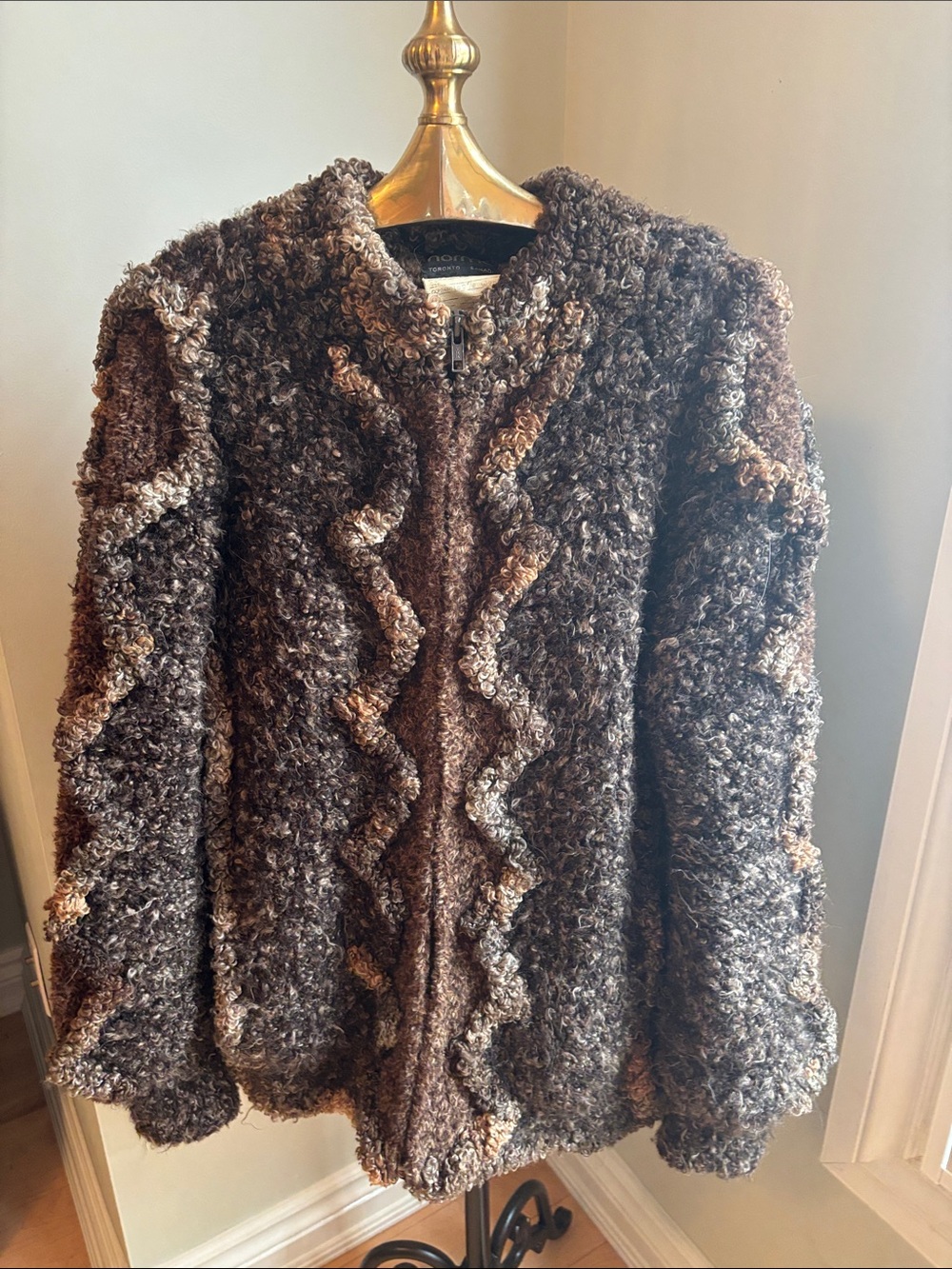 Vintage Norma Sweater Jacket. Textured Bouclé Zip-Up Jacket in Brown and Cream